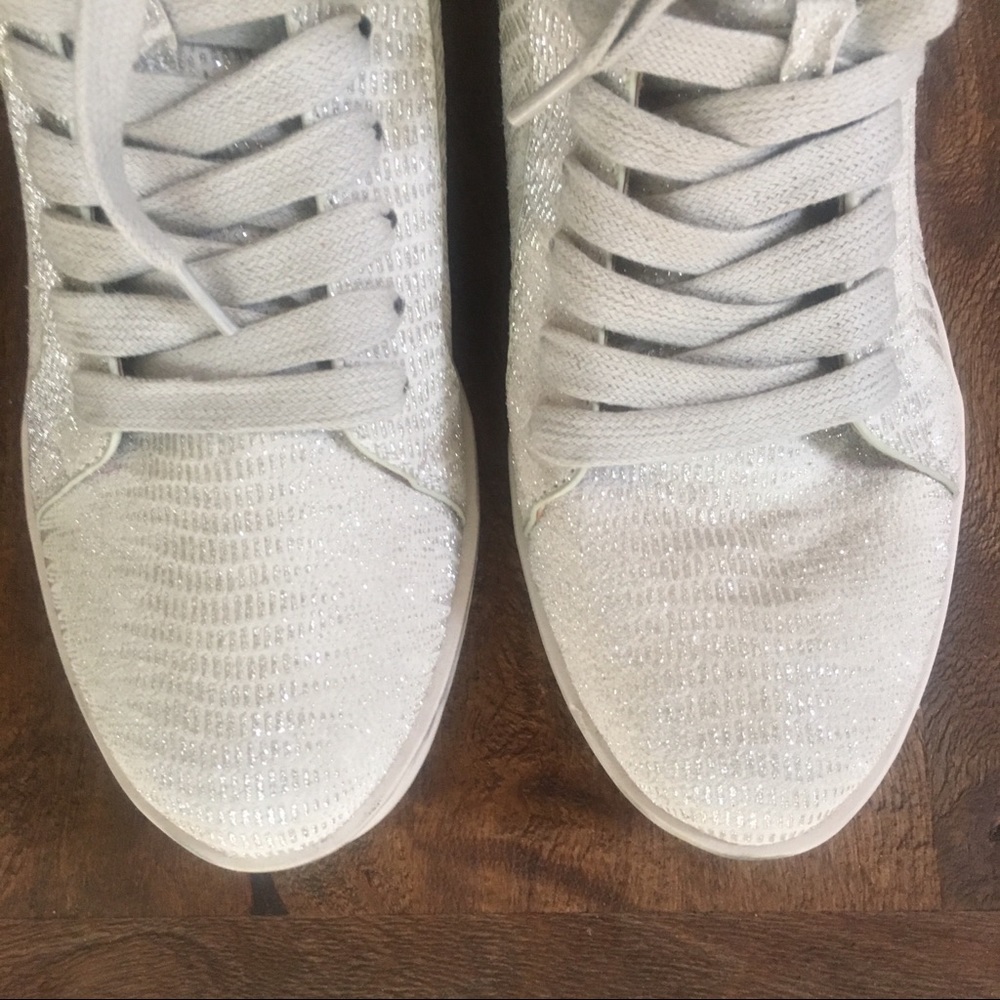 KENNETH COLE Helka Metallic High-Top Sneaker! - Picture 5 of 7